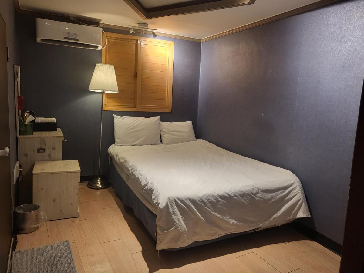 G Mini Hotel Dongdaemun Сеул Экстерьер фото