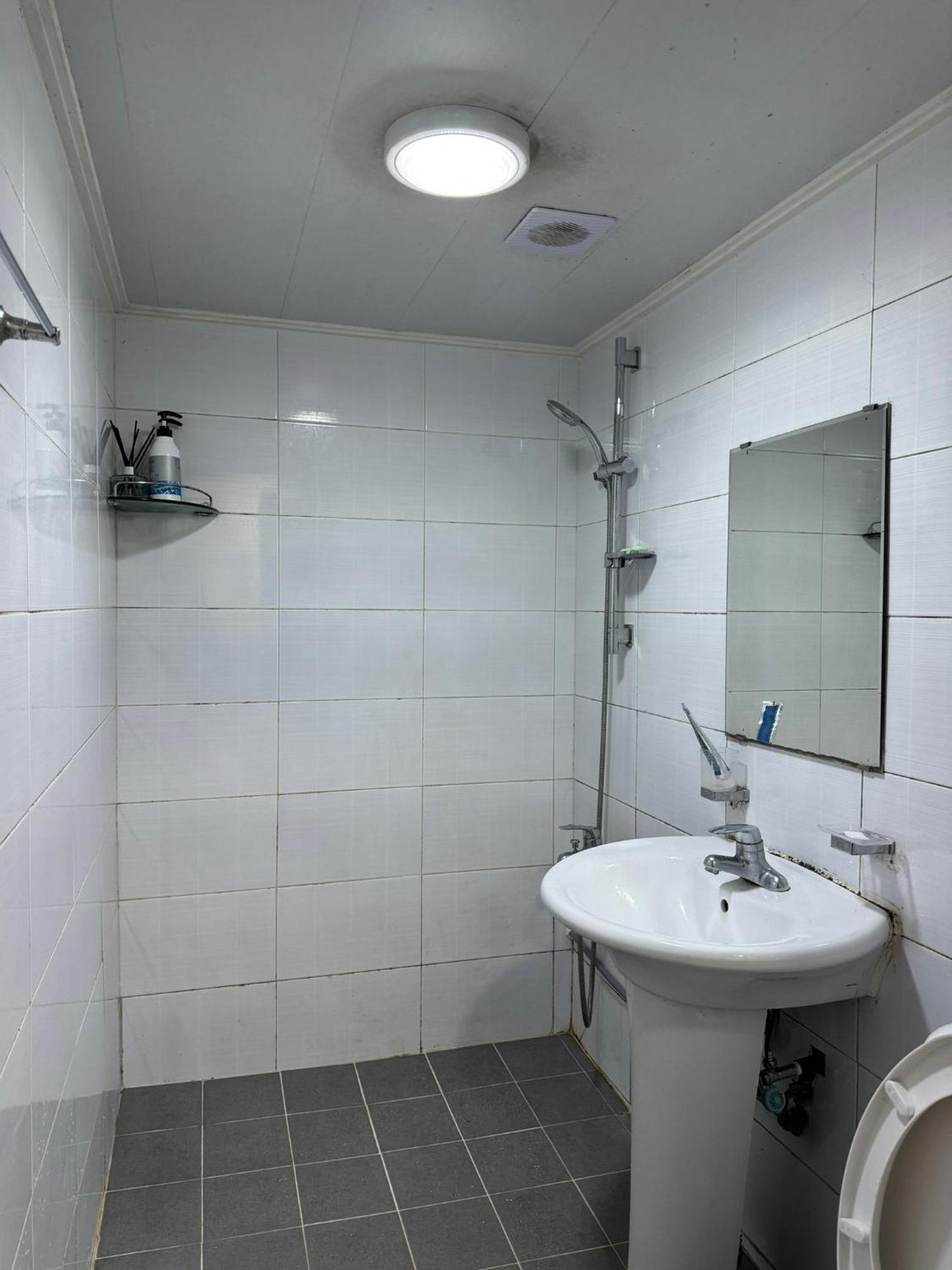 G Mini Hotel Dongdaemun Сеул Экстерьер фото