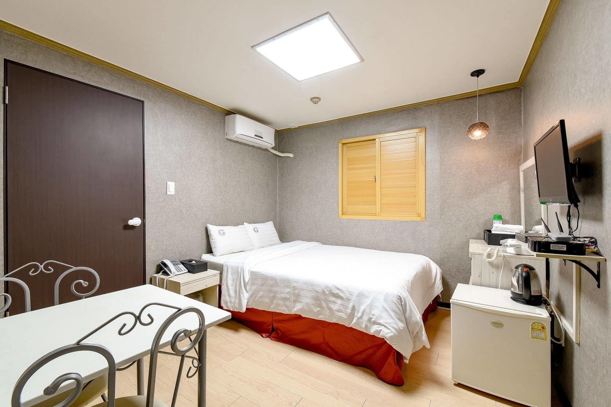 G Mini Hotel Dongdaemun Сеул Экстерьер фото